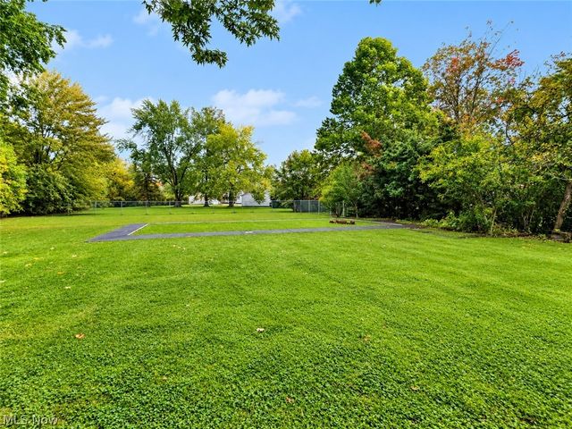 1760 Northfield Avenue NW, Warren, OH 44485