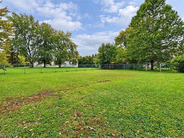 1760 Northfield Avenue NW, Warren, OH 44485
