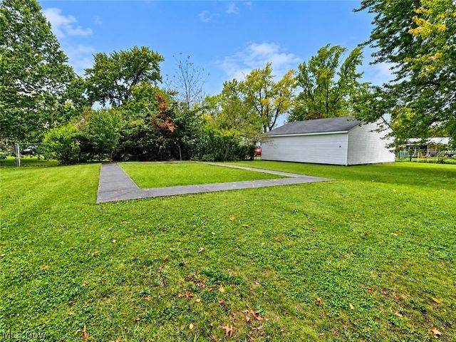 1760 Northfield Avenue NW, Warren, OH 44485