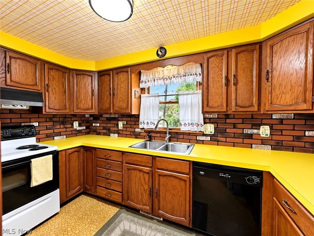 1760 Northfield Avenue NW, Warren, OH 44485