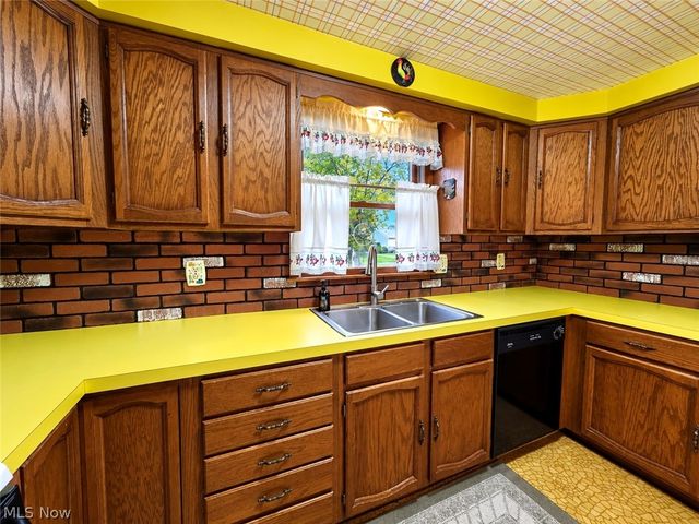 1760 Northfield Avenue NW, Warren, OH 44485