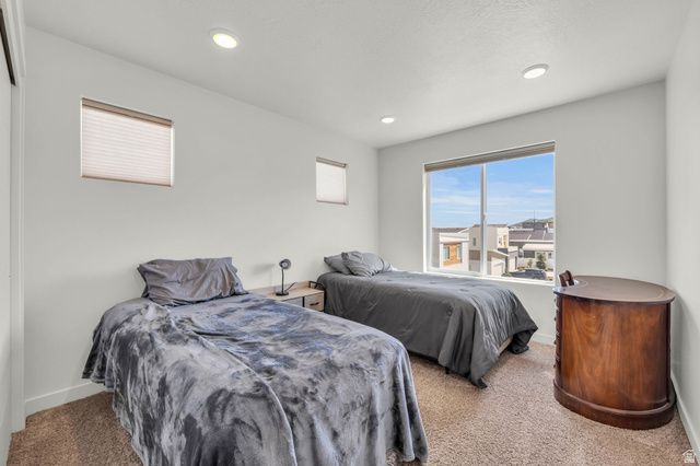 1386 VILLAGE GREEN TRL, Park City, UT 84098