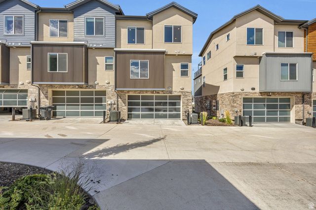 1386 VILLAGE GREEN TRL, Park City, UT 84098