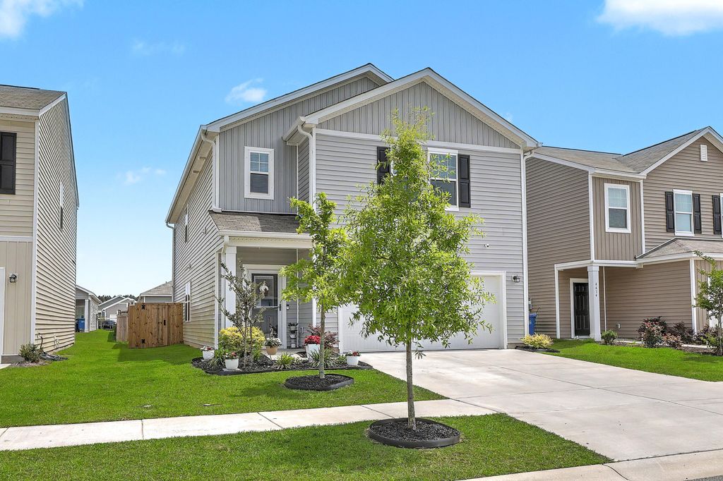 Image 1 of property listing at 4416 Ocean Farm Drive, Summerville, SC 29485