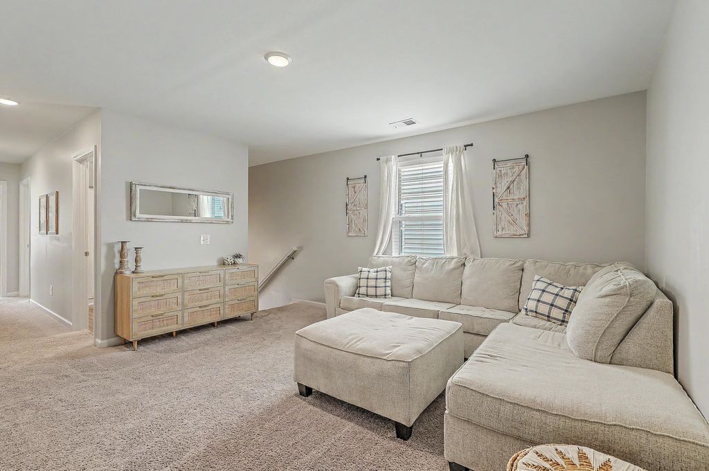 Image 30 of property listing at 4416 Ocean Farm Drive, Summerville, SC 29485