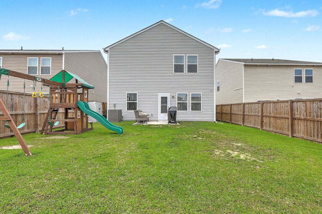Image 36 of property listing at 4416 Ocean Farm Drive, Summerville, SC 29485
