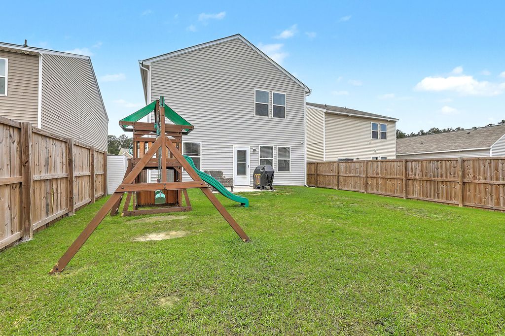 Image 37 of property listing at 4416 Ocean Farm Drive, Summerville, SC 29485