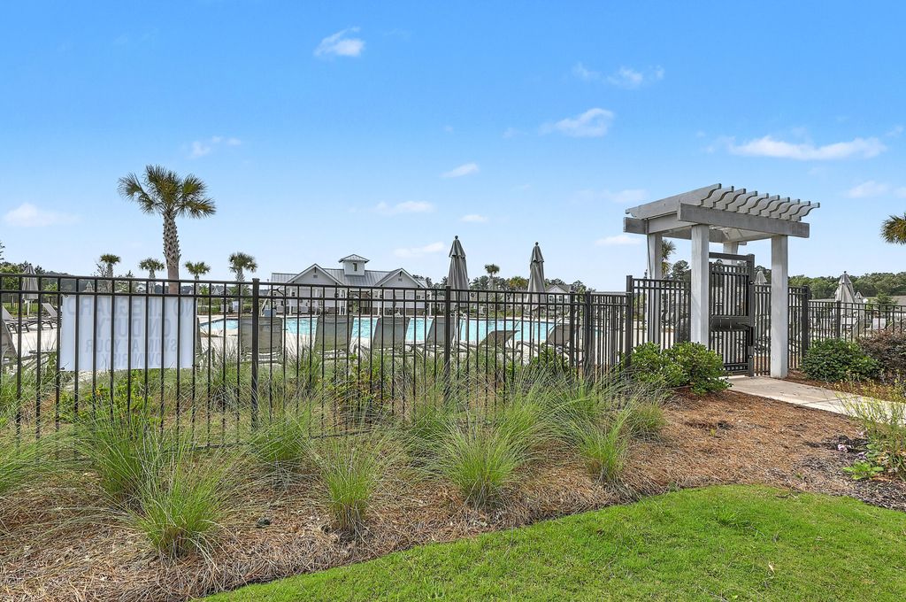 Image 40 of property listing at 4416 Ocean Farm Drive, Summerville, SC 29485