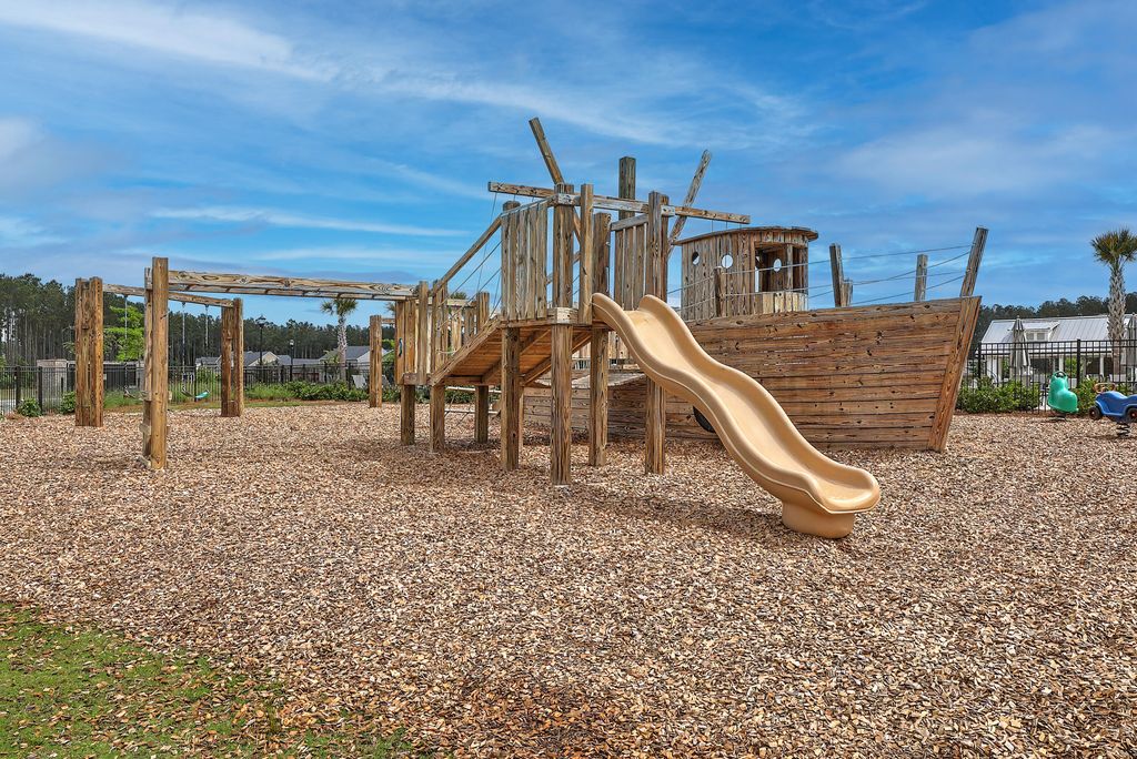 Image 47 of property listing at 4416 Ocean Farm Drive, Summerville, SC 29485