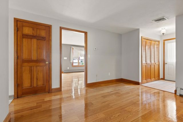 8 Short St, Medford, MA 02155