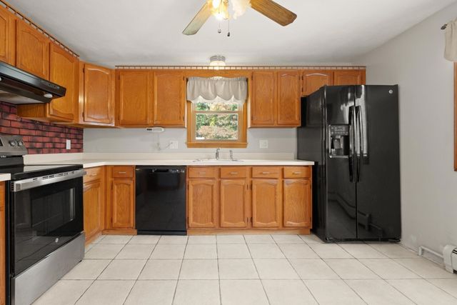 8 Short St, Medford, MA 02155