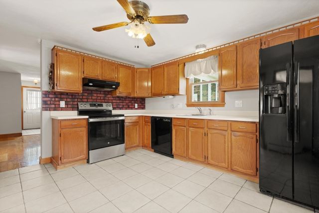 8 Short St, Medford, MA 02155