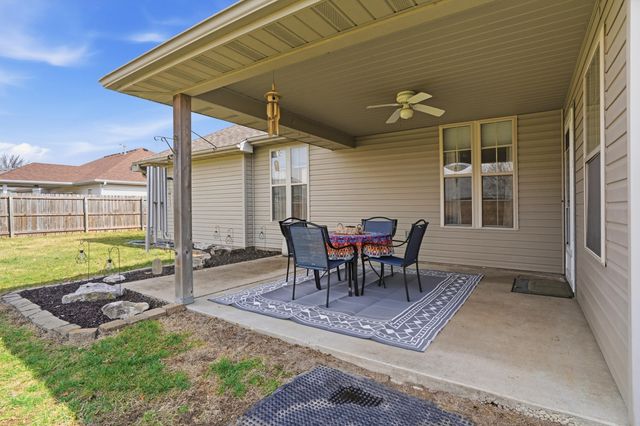 3905 IGUANA DR, Columbia, MO 65202