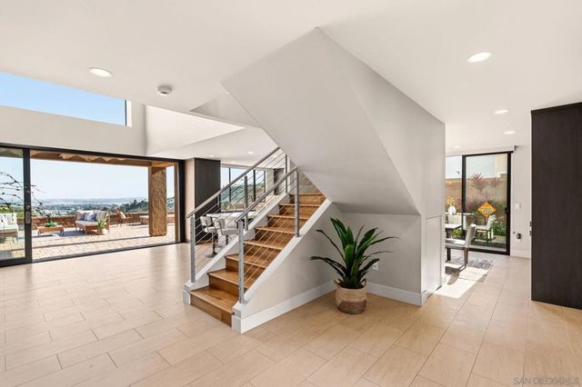 4366 Conner, San Diego, CA 92117