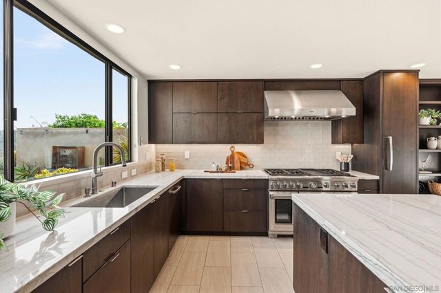 4366 Conner, San Diego, CA 92117