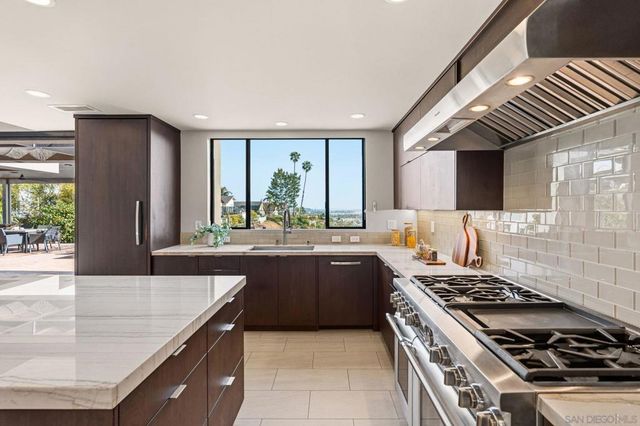 4366 Conner, San Diego, CA 92117