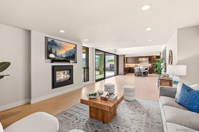 4366 Conner, San Diego, CA 92117