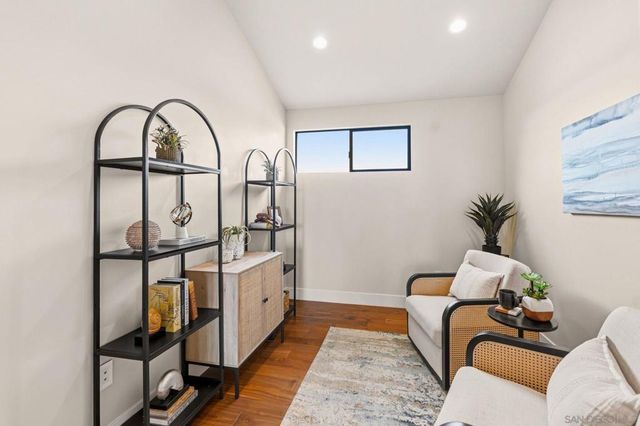 4366 Conner, San Diego, CA 92117