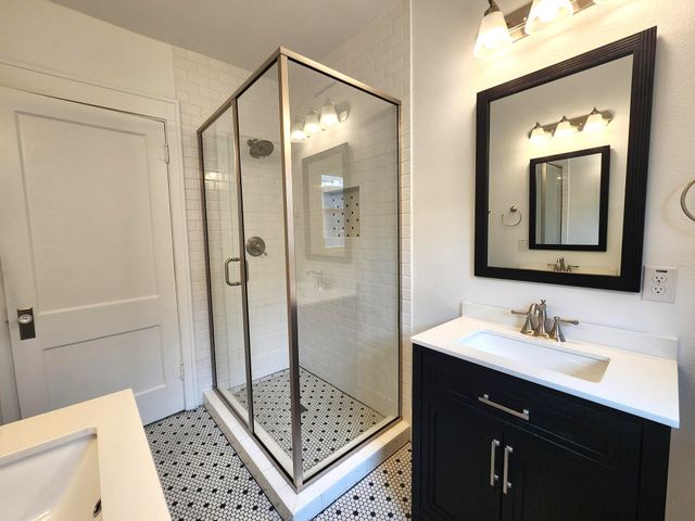 5218 Vanderbilt Avenue, Dallas, TX 75206