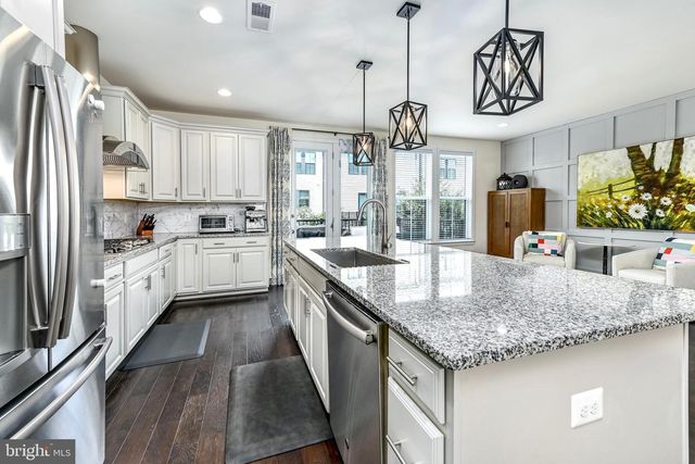 42284 CRAWFORD TER, Brambleton, VA 20148