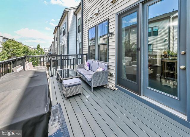 42284 CRAWFORD TER, Brambleton, VA 20148