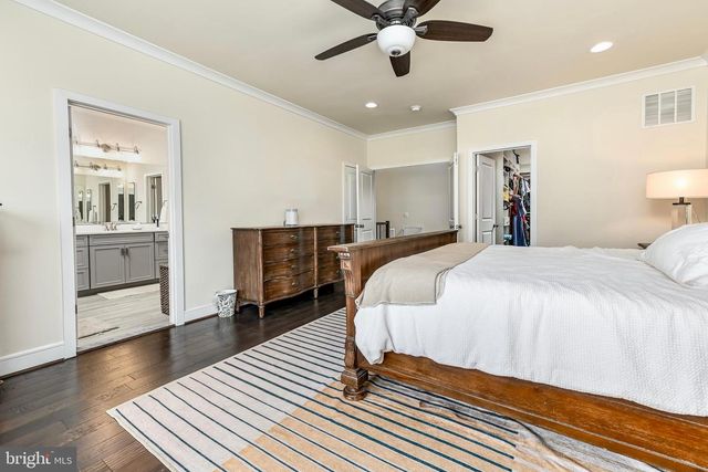 42284 CRAWFORD TER, Brambleton, VA 20148