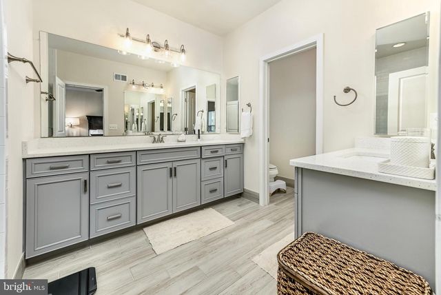 42284 CRAWFORD TER, Brambleton, VA 20148
