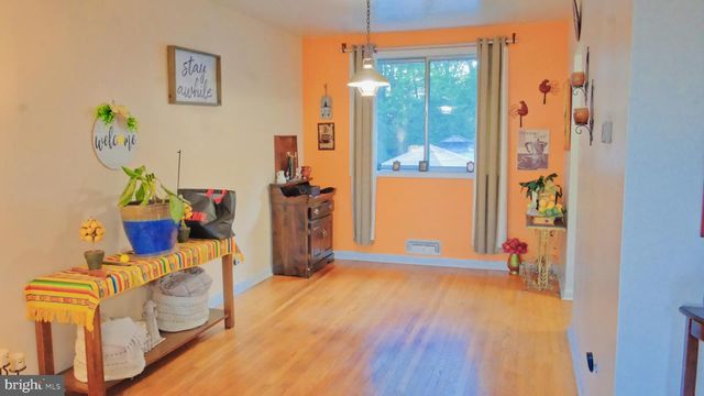 18 SLEEPY HOLLOW RD, Stratford, NJ 08084