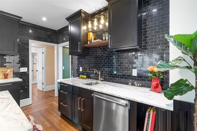 41 Taber Avenue, Providence, RI 02906