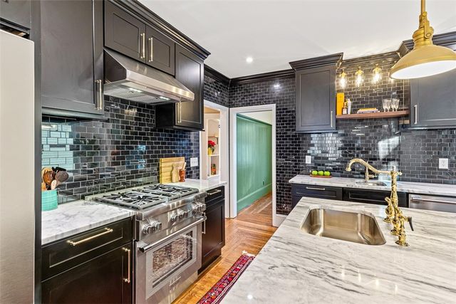 41 Taber Avenue, Providence, RI 02906