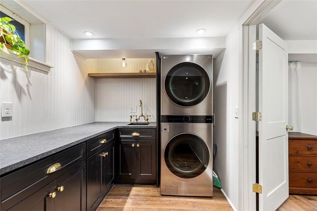 41 Taber Avenue, Providence, RI 02906