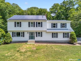 27 Ortega Drive, Montville, CT 06370