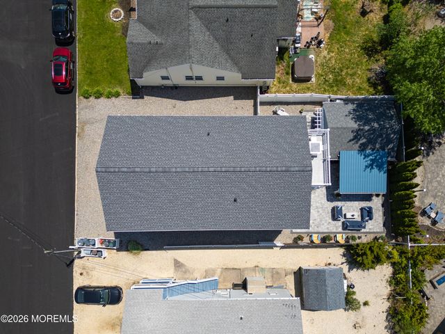 326 S 2nd Street, Surf City, NJ 08008