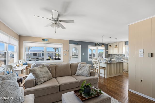 326 S 2nd Street, Surf City, NJ 08008