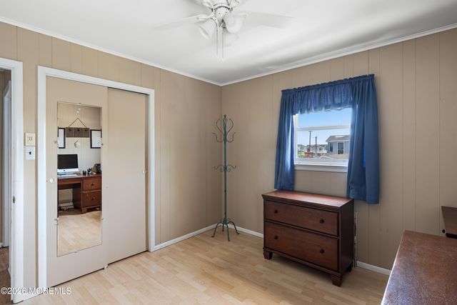 326 S 2nd Street, Surf City, NJ 08008