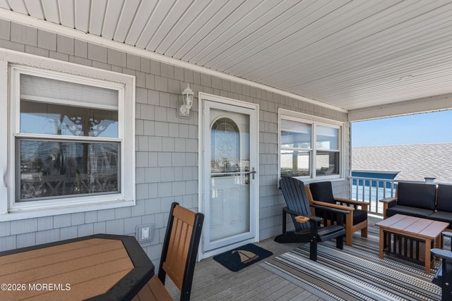 326 S 2nd Street, Surf City, NJ 08008
