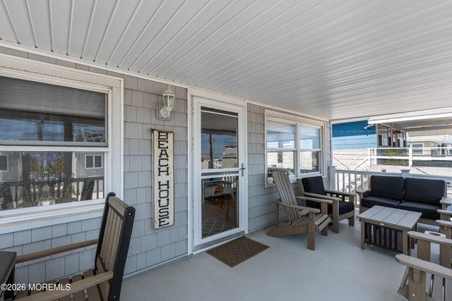 326 S 2nd Street, Surf City, NJ 08008