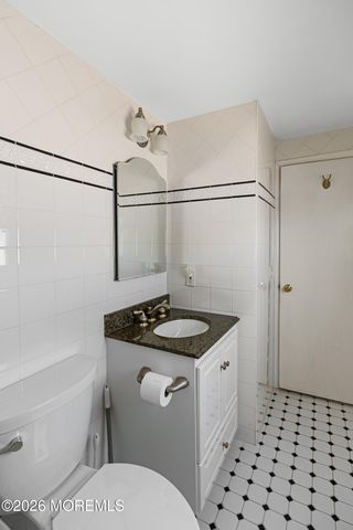 326 S 2nd Street, Surf City, NJ 08008