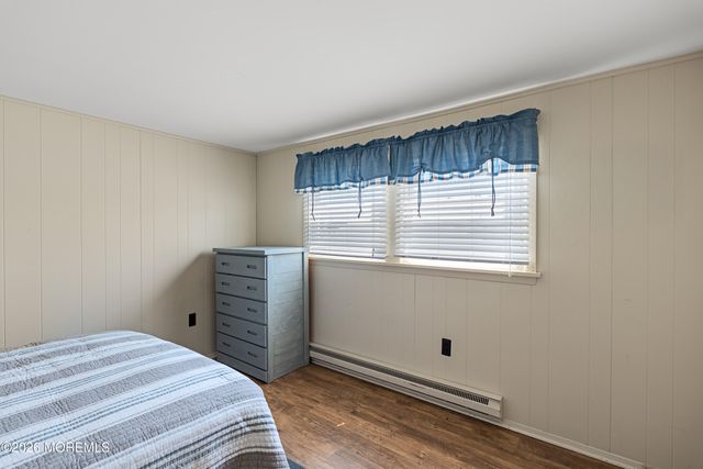 326 S 2nd Street, Surf City, NJ 08008