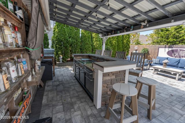 326 S 2nd Street, Surf City, NJ 08008