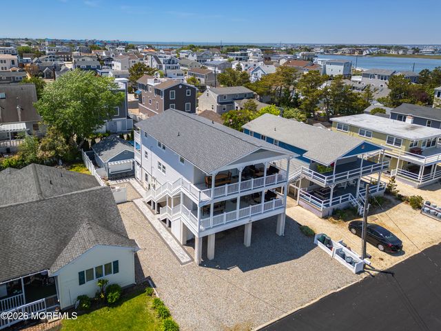 326 S 2nd Street, Surf City, NJ 08008