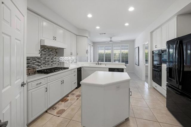 17 Belmonte Drive, Palm Desert, CA 92211