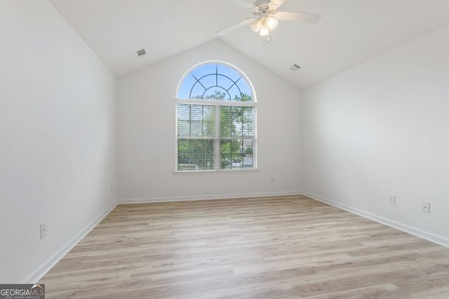 400 Silver Summit Drive SE, Conyers, GA 30094