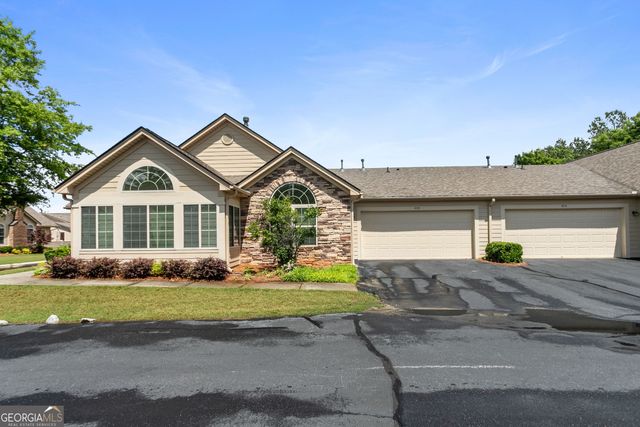 400 Silver Summit Drive SE, Conyers, GA 30094