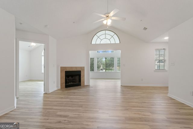 400 Silver Summit Drive SE, Conyers, GA 30094