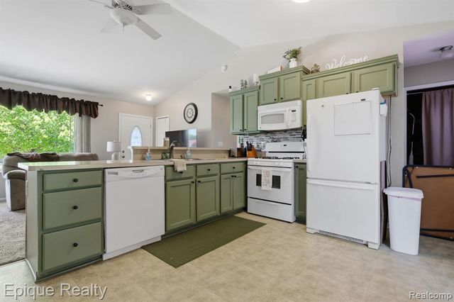 753 Applegate Drive, Marysville, MI 48040