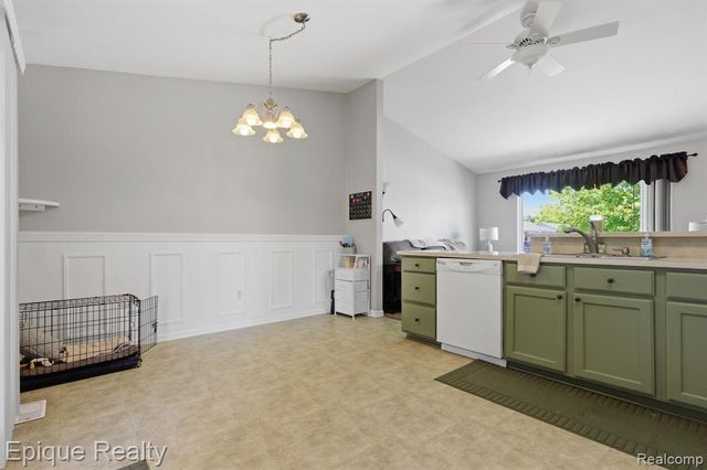 753 Applegate Drive, Marysville, MI 48040