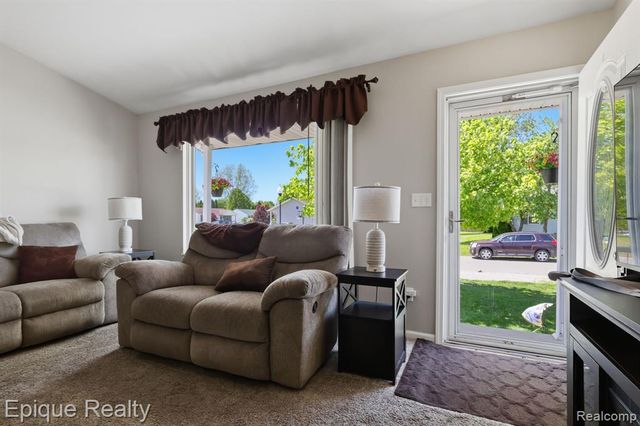 753 Applegate Drive, Marysville, MI 48040