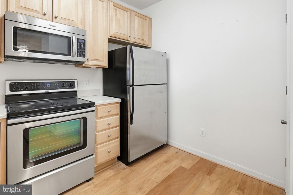 Image 21 of property listing at 8901 BRAUERTON RD #301, Ellicott City, MD 21043