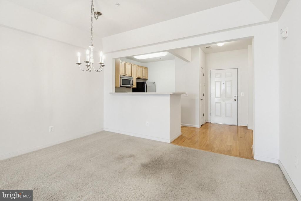 Image 22 of property listing at 8901 BRAUERTON RD #301, Ellicott City, MD 21043